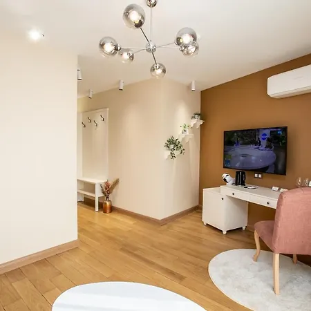 B&D Apartments Delux, New Ловеч Екстериор снимка
